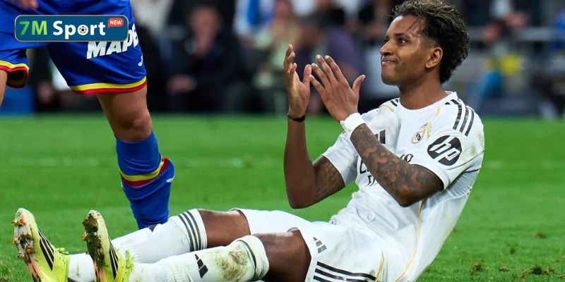 Brazil phải chịu tổn thất đáng kể với sự vắng mặt của Rodrygo Goes. Brazil phải chịu tổn thất đáng kể với sự vắng mặt của Rodrygo Goes.