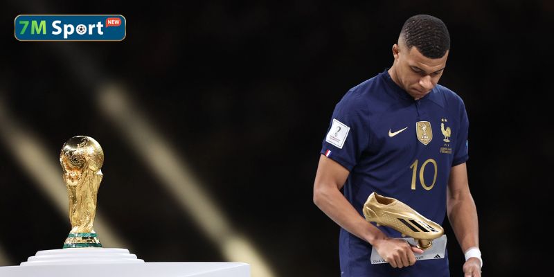 Mbappe đã ghi tám bàn thắng chỉ trong bảy trận đấu tại World Cup 2022 Mbappe đã ghi tám bàn thắng chỉ trong bảy trận đấu tại World Cup 2022